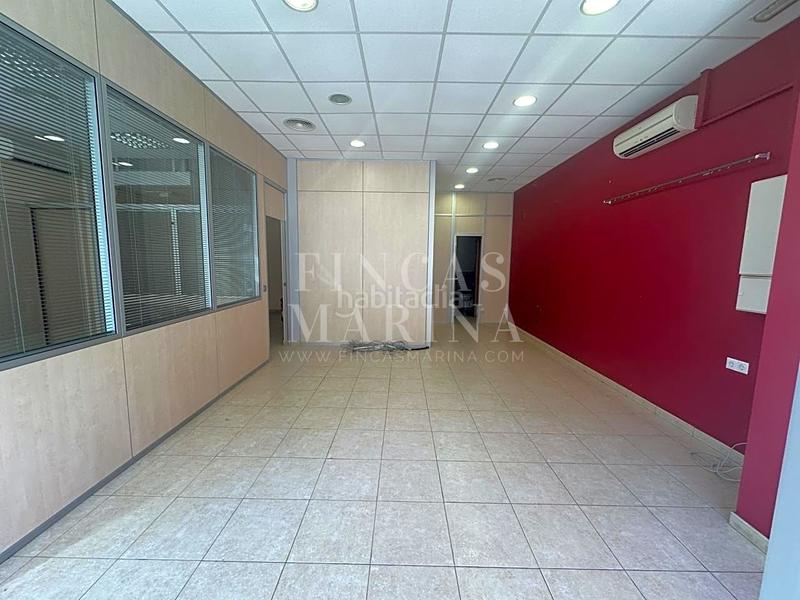 Foto 8d7ca31a-97c1-474b-8de1-484e9e8d759b. Alquiler local comercial local en calle montflorit, en Gavà