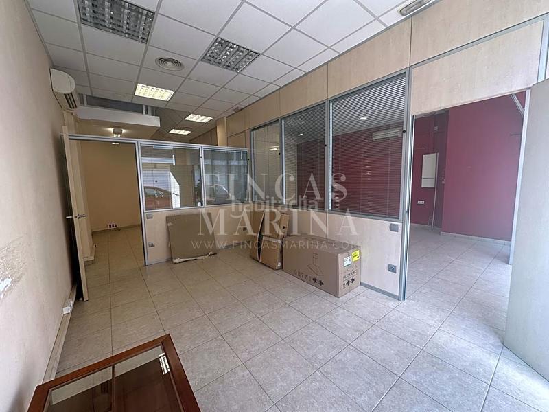 Foto c2e4ef00-db3e-4e23-8a37-e8159126a123. Alquiler local comercial local en calle montflorit, en Gavà