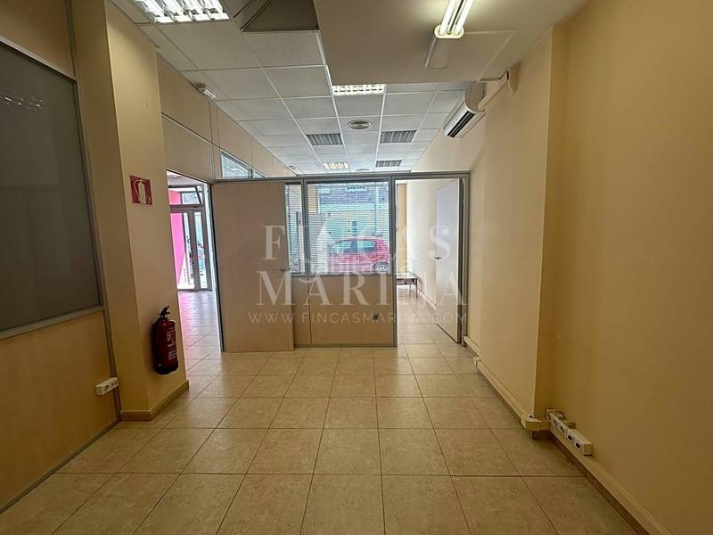 Foto 89ec0e1b-9d71-439f-909f-d527fd6ad736. Rent business premise in Passeig Maragall Gavà