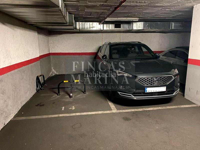 Foto fa55a27b-f9f3-4e9a-92f6-c41674707d8e. Parking voiture dans Dreta de l´Eixample Barcelona