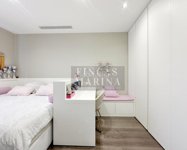 Foto b3d73d4b-3a64-46b4-88b0-44ee309b6e83. Casa impresionante casa en can guardiola, en Torrent Ballester Viladecans