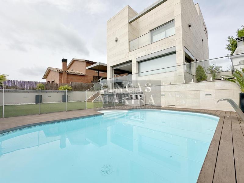 Foto cfbf1679-9ec3-4e23-98f8-6687170329b7. Casa impresionante casa en can guardiola, en Torrent Ballester Viladecans