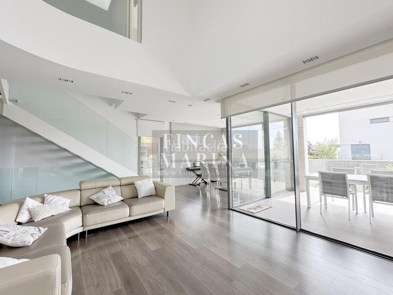 Foto d6b3bfe5-c0b8-4149-9e5f-3565628e4e6a. Casa impresionante casa en can guardiola, en Torrent Ballester Viladecans