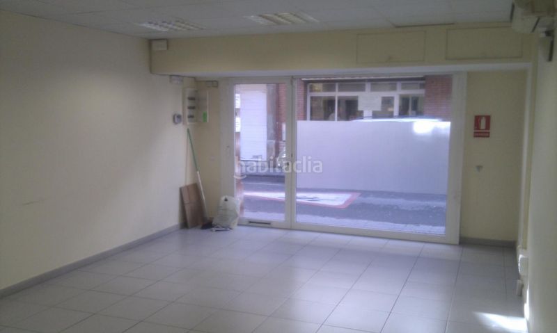 Foto 4b989d66-69c3-4c9c-934a-1b2ea592b7d0. Local comercial a Diagonal-Colomeres Gavà