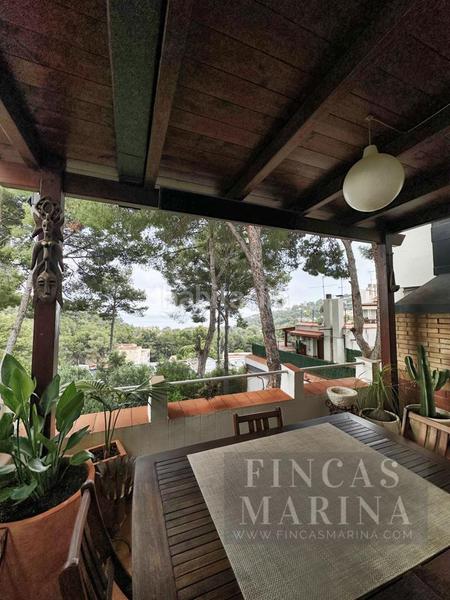 Foto 1f7dffbf-f627-4595-91e7-2a7ec652a26f. Apartamento  exclusivo con vistas al mar y a la montaña en ratpenat en Sitges