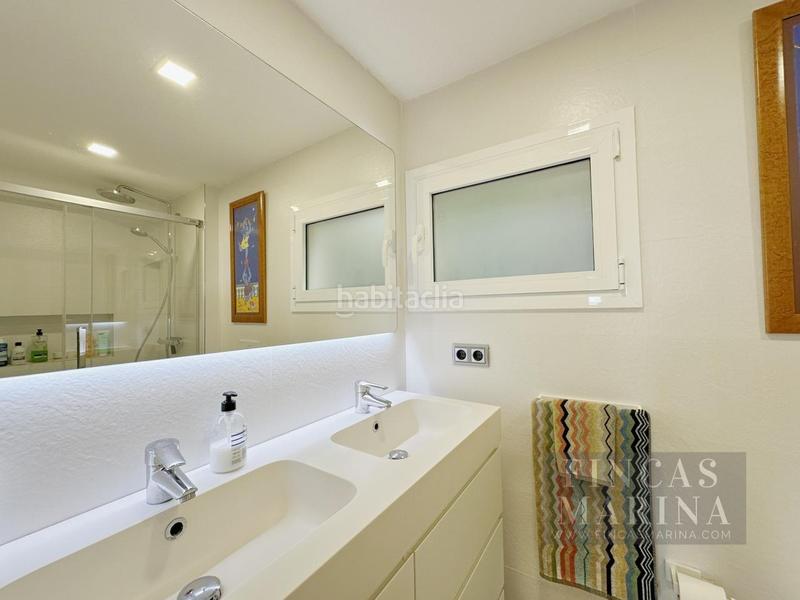 Foto 8ed30979-34b9-4f28-ba86-b0b449cb406e. Apartamento  exclusivo con vistas al mar y a la montaña en ratpenat en Sitges