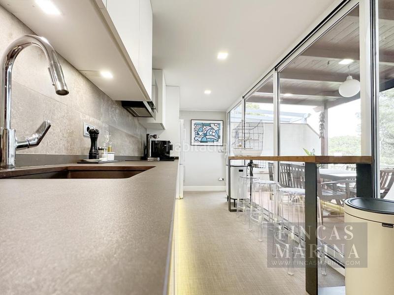 Foto dccf7df9-428e-4123-9ff9-555fc364e2dc. Apartamento  exclusivo con vistas al mar y a la montaña en ratpenat en Sitges