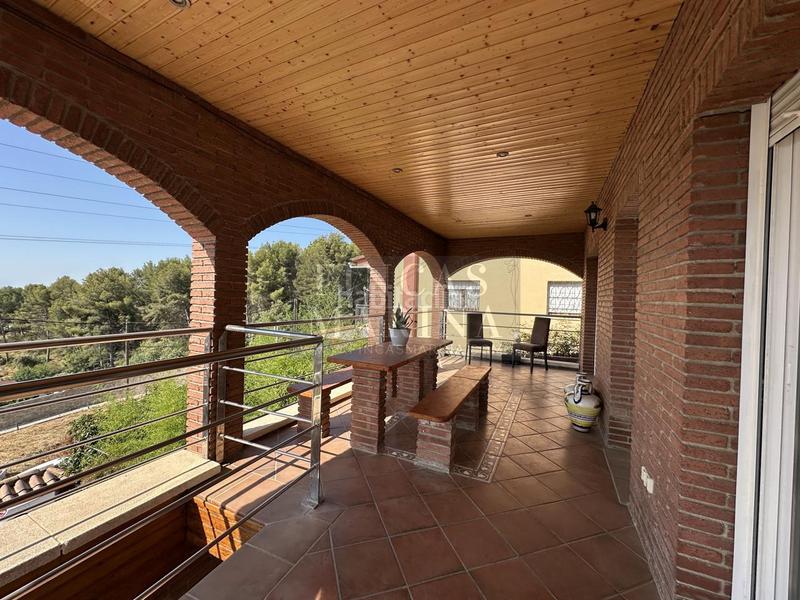 Foto a4f1a3c8-16bd-4642-bcd4-cc8fdbef0120. Casa con riscaldamento parcheggio piscina in Torrent Ballester Viladecans