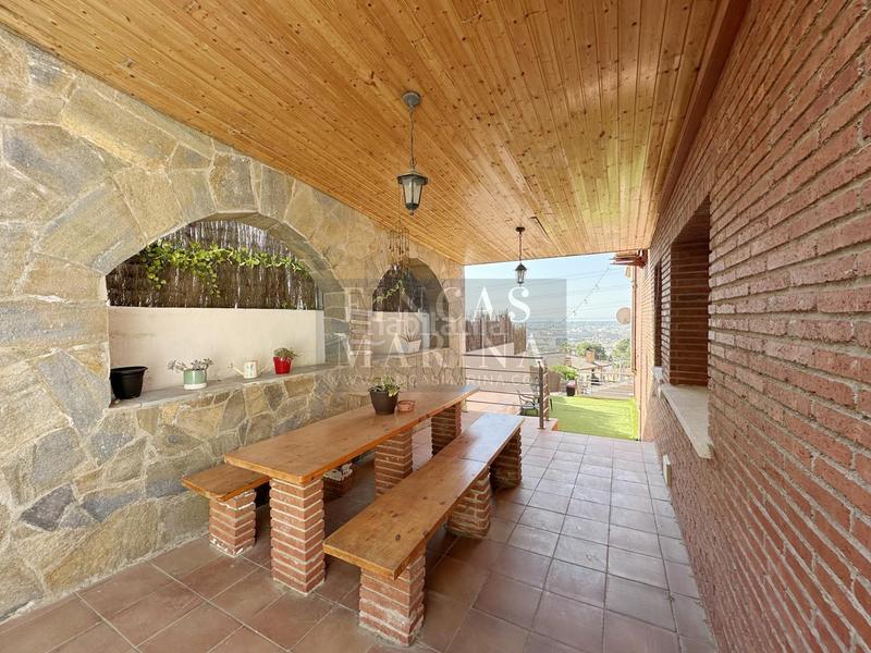 Foto d43315f6-3fd9-4e55-8b56-931ed9d0bd18. Casa con riscaldamento parcheggio piscina in Torrent Ballester Viladecans