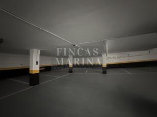 Location Parking voiture  Carrer de les colomeres. Plaza de aparcamiento calle les colomeres