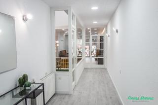 Location Appartement à Passeig Maragall. Gran vivienda con terraza en el centro
