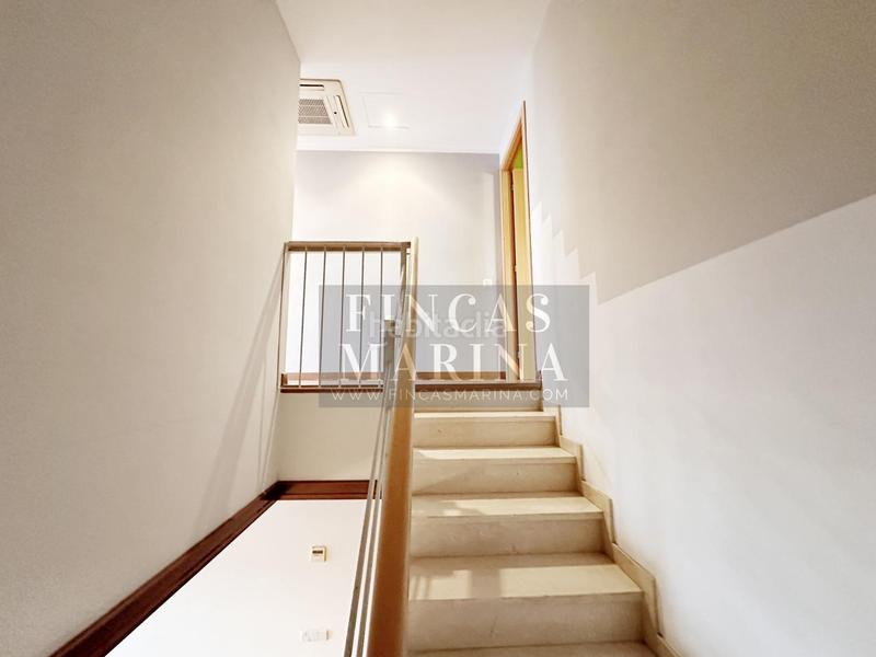 Foto 14faba3a-78ff-4d79-ac2a-a107378882d8. Duplex with heating parking in Centre-Estació Gavà