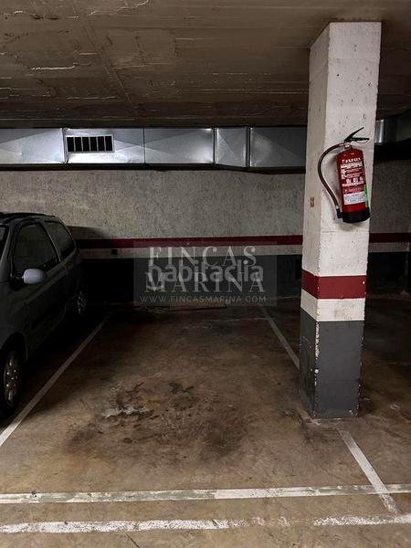 Foto f00a4494-b8e0-4a07-8981-897f5f4213e8. Aparcament cotxe a Centre-Estació Gavà