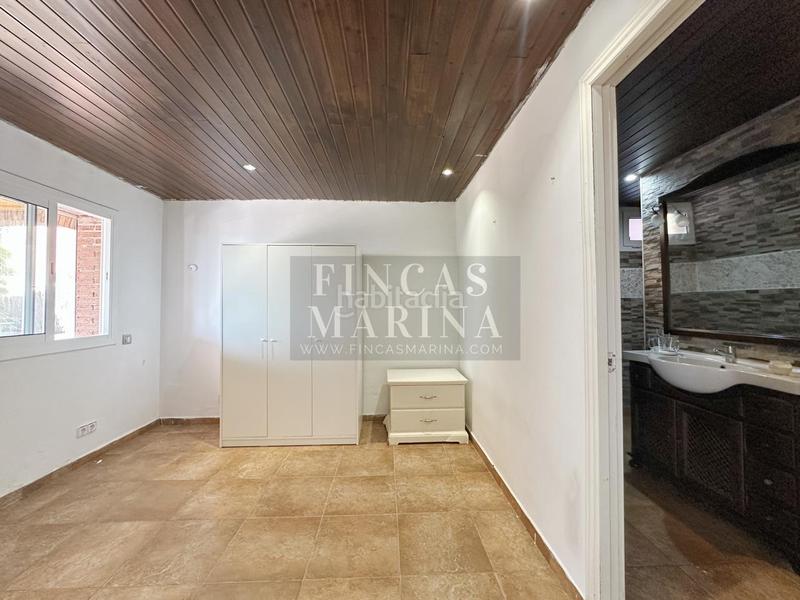 Foto 0d888481-22d7-4eb4-8040-6f61e0d3e1cc. Casa con riscaldamento parcheggio piscina in Torrent Ballester Viladecans