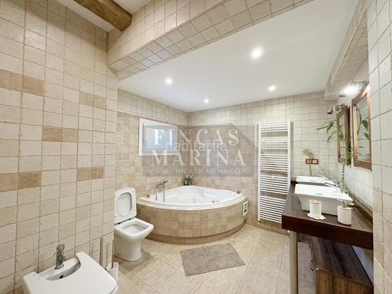 Foto 1a591bd0-5b70-4689-b37a-044539707456. Casa con riscaldamento parcheggio piscina in Torrent Ballester Viladecans