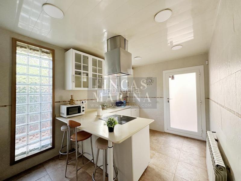 Foto 8439a582-2c39-4a00-8e56-3aa77a746c80. Casa con riscaldamento parcheggio piscina in Torrent Ballester Viladecans