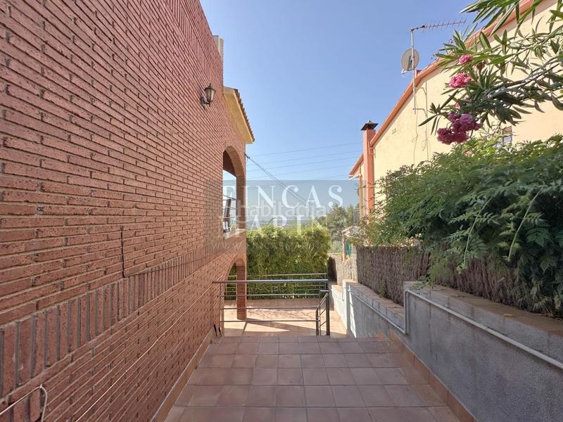 Foto a5813641-e3bc-43f2-9b35-86208356cd54. Casa con riscaldamento parcheggio piscina in Torrent Ballester Viladecans