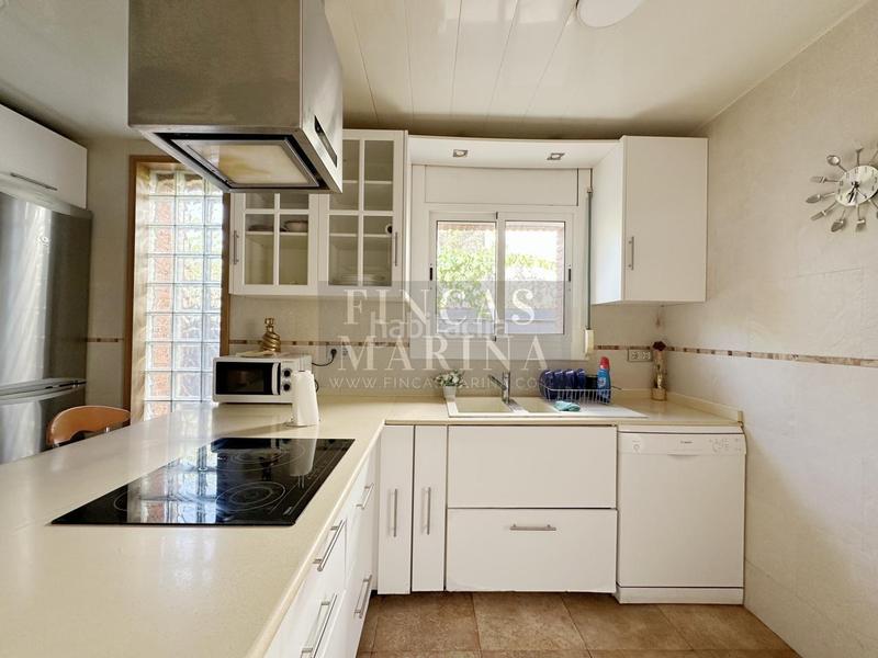 Foto 5fbef348-ec48-4d6a-9643-9dba315f1e76. Maison avec chauffage parking piscine dans Torrent Ballester Viladecans