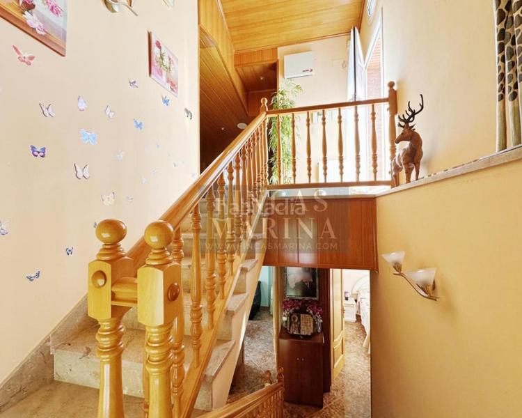 Foto 46a6c485-04a9-4ff5-a43e-2b79d076f8cc. Casa amb calefacció aparcament piscina a Torrent Ballester Viladecans