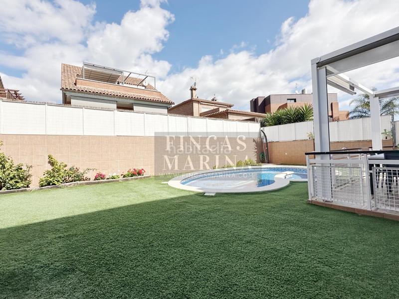 Foto 4a2dd6c1-5633-45db-b2f0-7145fbd3acab. Casa amb calefacció aparcament piscina a Torrent Ballester Viladecans