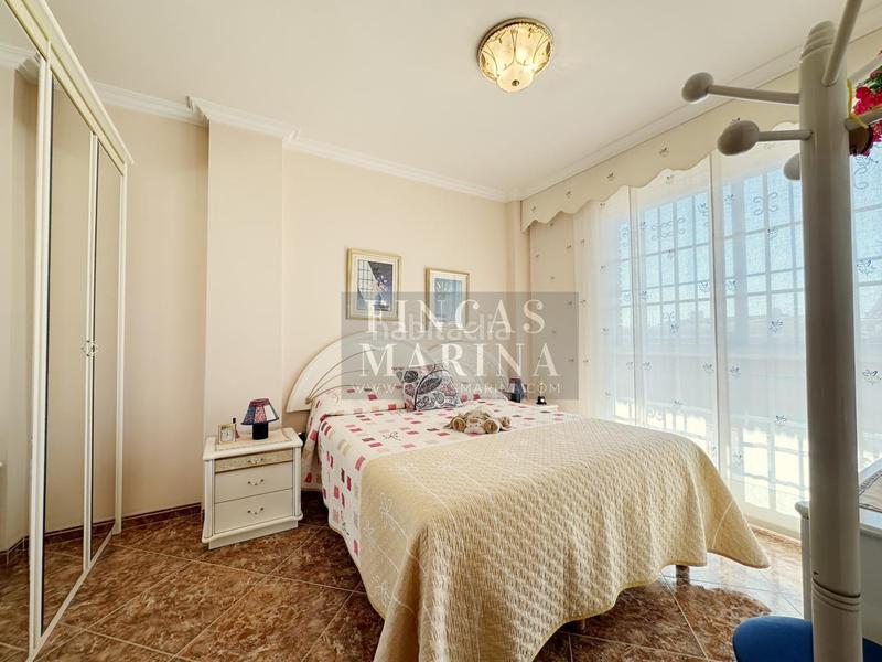 Foto 50b9105c-687b-475c-81cd-8a29a4689ef0. Casa amb calefacció aparcament piscina a Torrent Ballester Viladecans