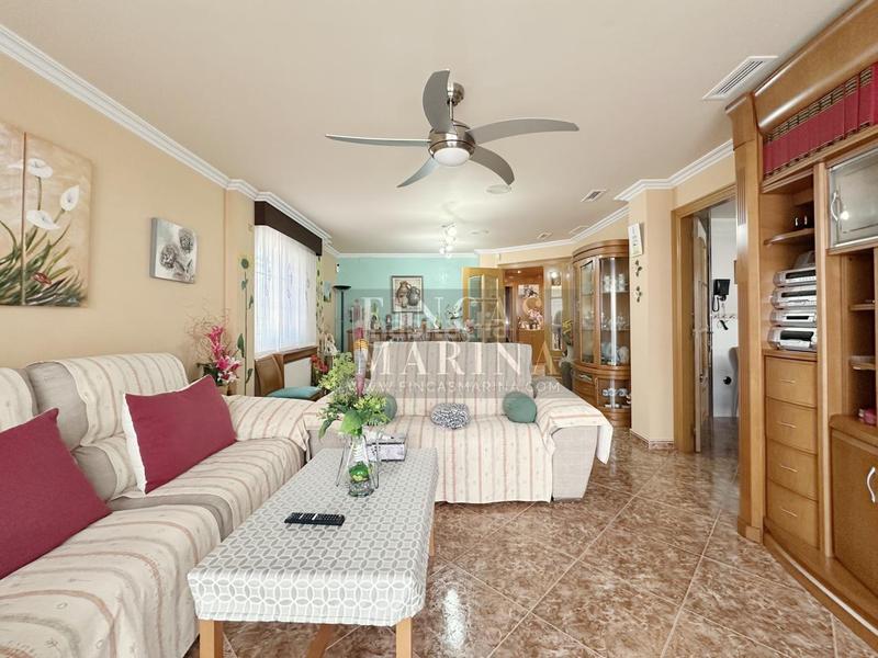 Foto 76b9a176-f13a-4804-a842-ca575e86bc6c. Casa amb calefacció aparcament piscina a Torrent Ballester Viladecans