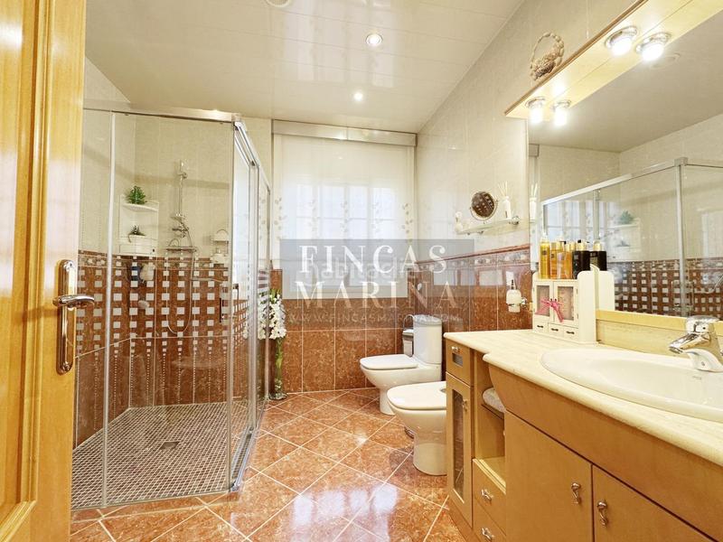 Foto b6d9ad5c-dce9-49bd-a6d7-26eefd710c3a. Casa amb calefacció aparcament piscina a Torrent Ballester Viladecans