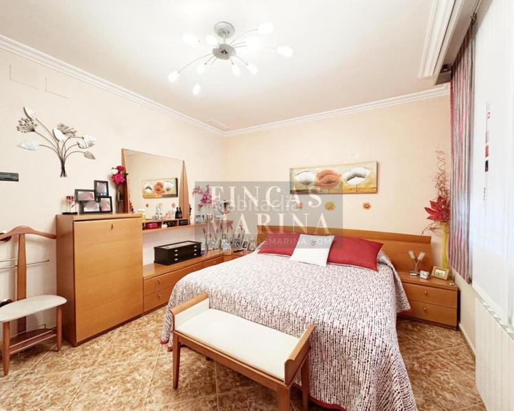 Foto ec319315-5123-47a2-a28f-d7991038c7a7. Casa amb calefacció aparcament piscina a Torrent Ballester Viladecans