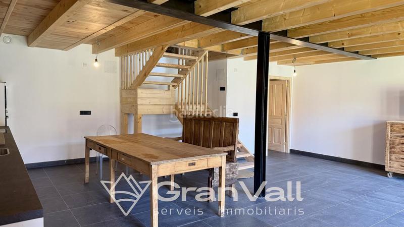 Foto 1a70338b-4184-4cad-907f-eed38811705c. Casa adossada amb calefacció aparcament a Das