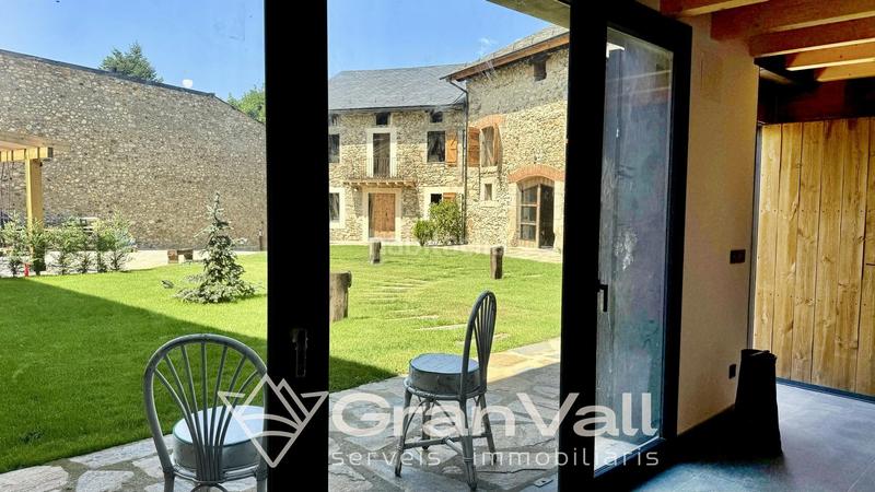 Foto da44f4d4-7d26-4b4a-aedb-66a4aeab01d2. Casa adossada amb calefacció aparcament a Das