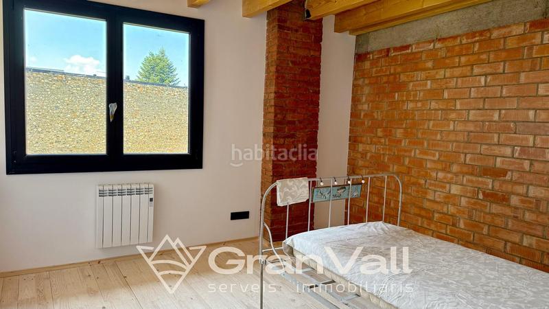 Foto e5d59e25-da10-4923-b0f6-f6835ae669bd. Casa adossada amb calefacció aparcament a Das