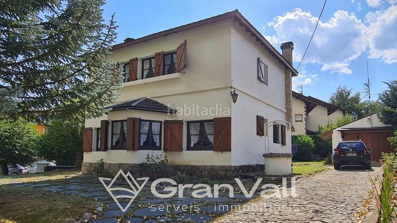 Foto ee9921b0-45ce-401f-a232-d26931d6abb5. Casa amb calefacció aparcament a Puigcerdà