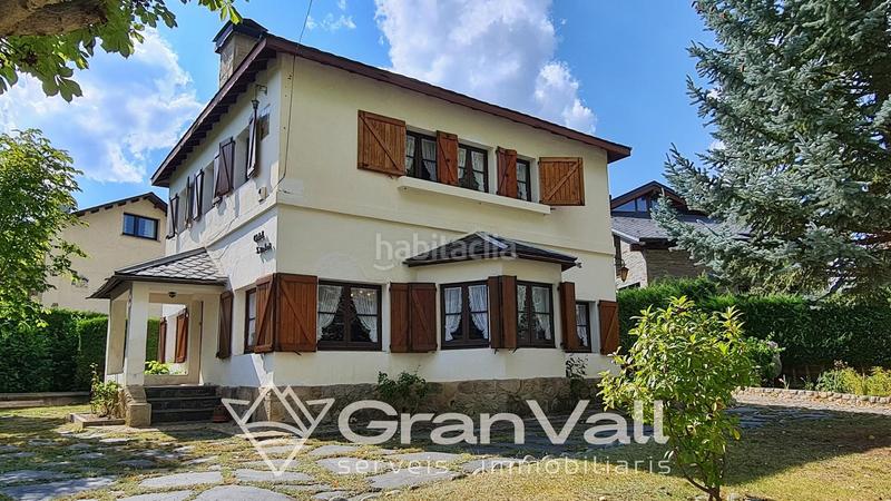 Foto f546636f-5958-4cfa-a966-10d4eb0cf12f. Casa amb calefacció aparcament a Puigcerdà