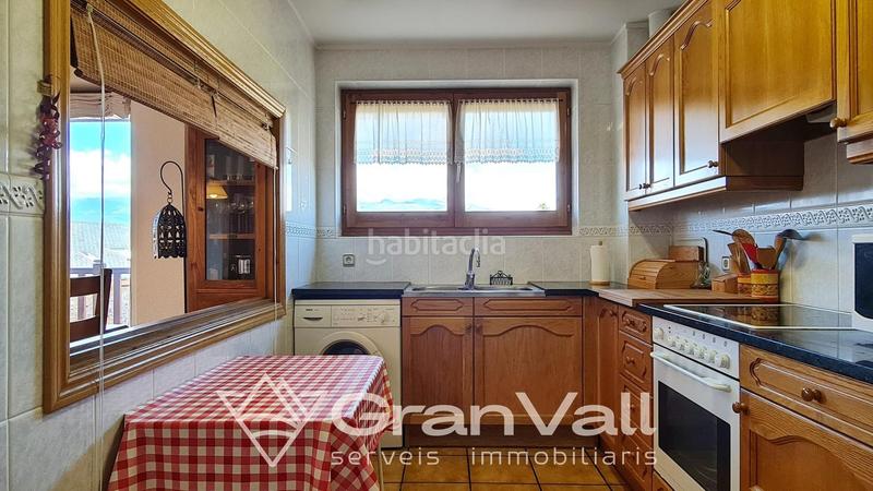 Foto 2da7aad0-1f89-4f62-915e-72709e65c291. Apartament amb calefacció aparcament a Alp