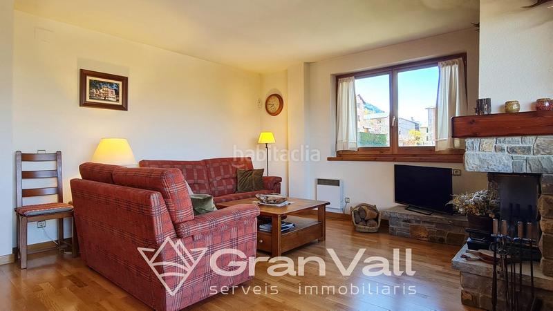 Foto 7b7c5aef-dd75-436b-bec5-3b3fdad9885f. Apartament amb calefacció aparcament a Alp