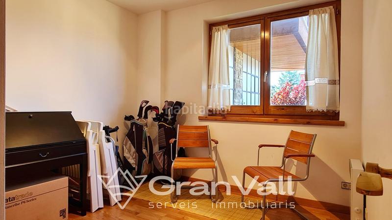 Foto a1b5a00e-fbd7-4d4d-8019-053fa26fb3d6. Apartament amb calefacció aparcament a Alp
