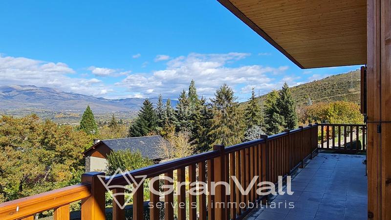 Foto e471546c-c1d8-497d-9f9f-929c3f1ea5e7. Apartament amb calefacció aparcament a Alp