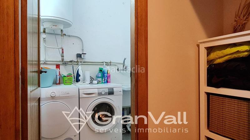 Foto b2e0a205-6778-4560-8761-08a7bd311685. Reihenhaus mit heizung parking in Montellà i Martinet