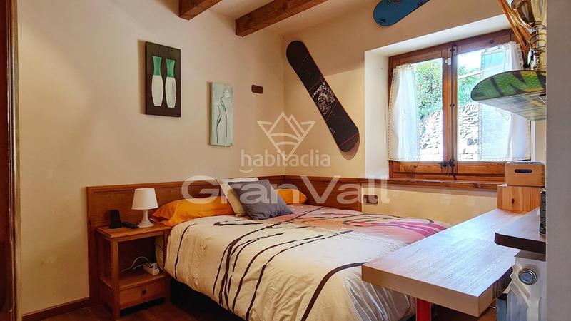 Foto 2ef8eda0-add0-4ff9-b74a-73101cddb04c. Piccolo appartamento con riscaldamento in Guils de Cerdanya