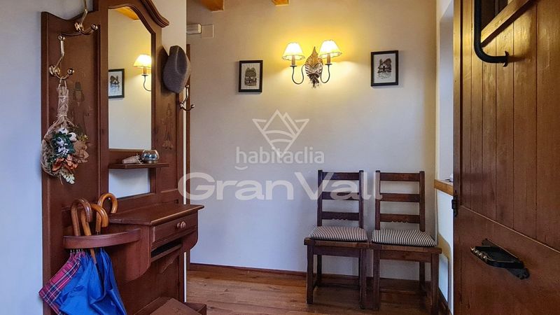 Foto 215bd238-10fb-4487-9c6c-d789b3419163. Casa adossada amb calefacció aparcament a Ger