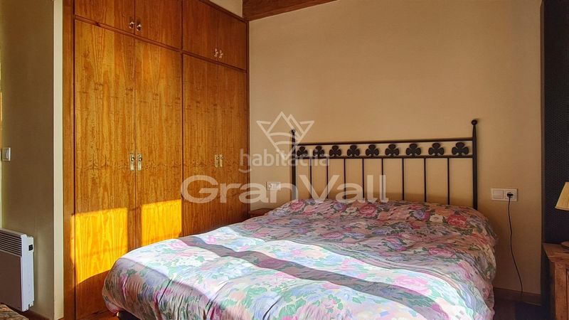 Foto 3eb860d5-5d8c-4632-91cb-0148ab3dbf81. Casa adossada amb calefacció aparcament a Ger