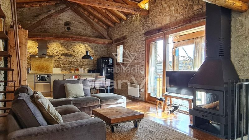 Foto 4f109699-0281-4b87-9540-171e2402a1f2. Casa adossada amb calefacció aparcament a Dorres