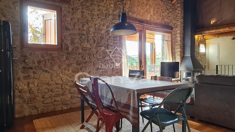 Foto bd6d3448-49e5-4089-b3aa-40df34048ded. Casa adossada amb calefacció aparcament a Dorres
