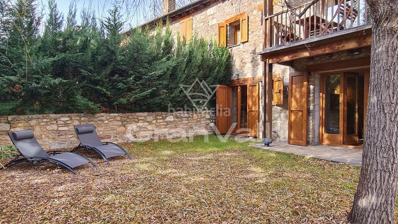 Foto f93870e6-6009-40b1-bde9-90142ffaf451. Casa adossada amb calefacció aparcament a Dorres