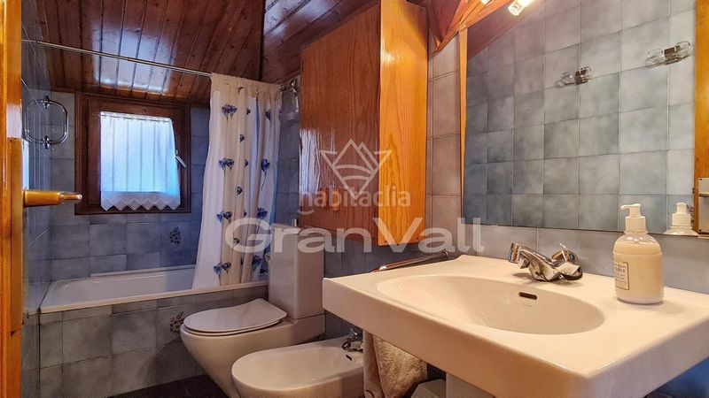 Foto 4c75b40c-6cac-4086-b826-0759b7cd095b. Ático acogedor ático con vistas en el centro en Puigcerdà