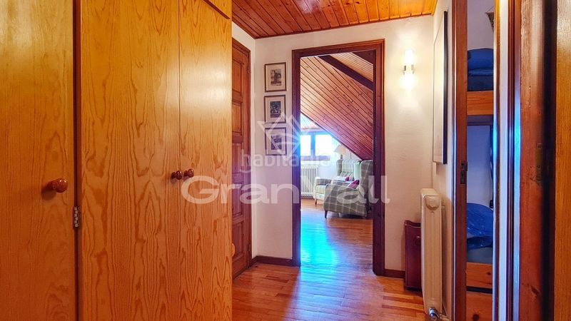 Foto e3b99a9c-bc95-4ba4-92db-40b77ada6861. Ático acogedor ático con vistas en el centro en Puigcerdà