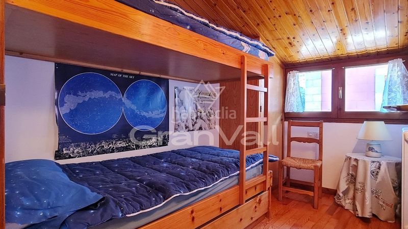 Foto ebce0e02-93e4-4620-b880-a45ff8c61a8c. Ático acogedor ático con vistas en el centro en Puigcerdà