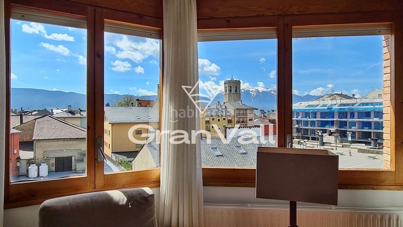 Foto 85c660c7-56f2-474b-b995-f022a6eee177. Apartament amb calefacció aparcament a Puigcerdà