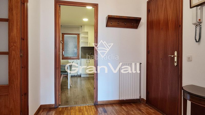 Foto ff94bd78-f544-4be1-be78-3a40b7a16900. Apartament amb calefacció aparcament a Puigcerdà