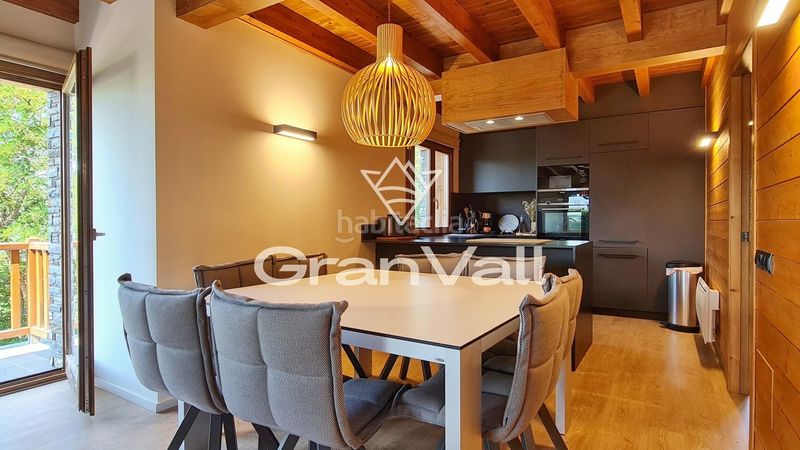 Foto 11fd76e8-5556-41cb-b476-f2d52110707a. Casa amb calefacció aparcament a Enveitg